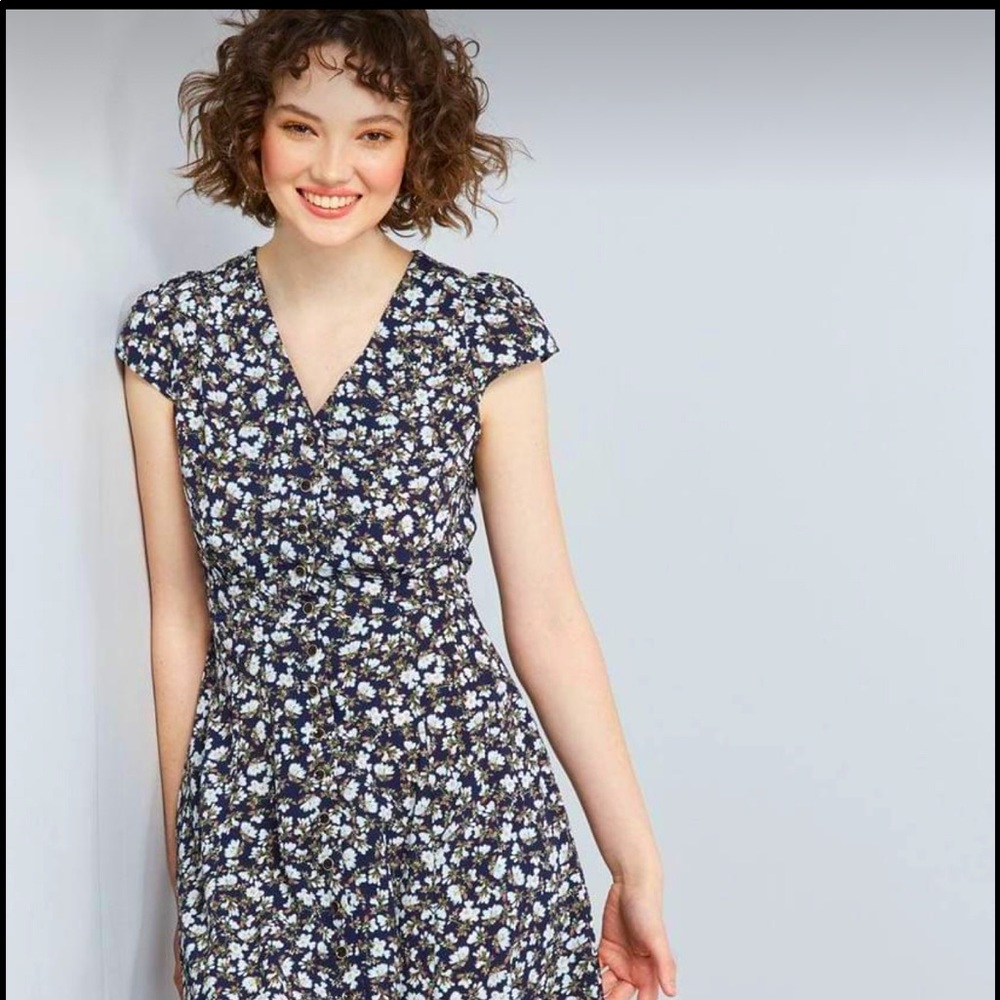 ModCloth vintage style button-down floral dress